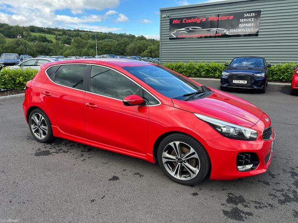 Kia Ceed Hatchback, Diesel, 2016, Red