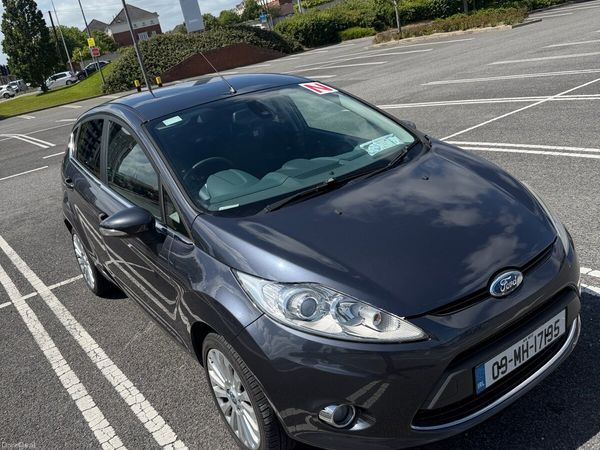 Ford Fiesta Hatchback, Petrol, 2009, Grey