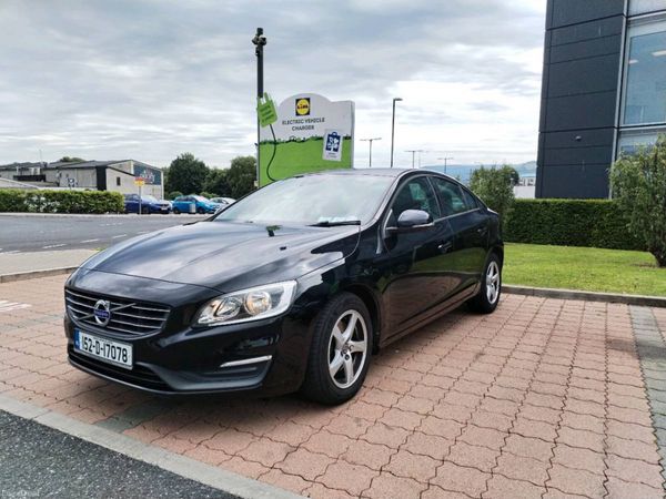 Volvo S60 Saloon, Diesel, 2015, Black
