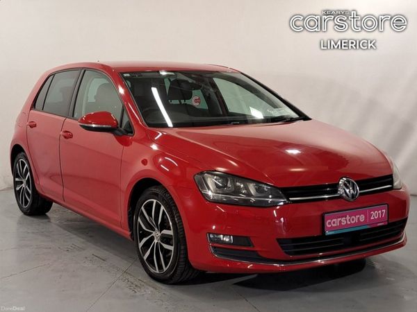 Volkswagen Golf Hatchback, Petrol, 2017, Red