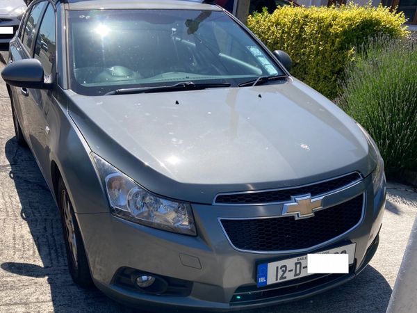 Chevrolet Cruze Hatchback, Diesel, 2012, Grey