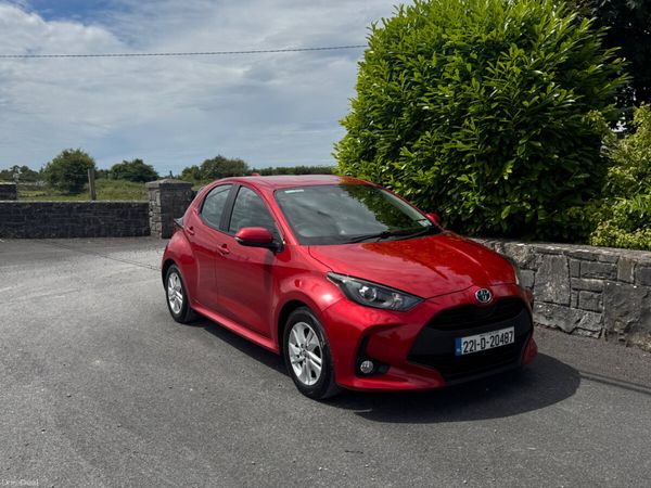 Toyota Yaris Hatchback, Petrol Hybrid, 2022, Red