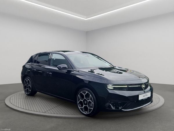 Opel Astra Hatchback, Petrol Hybrid, 2026, Black