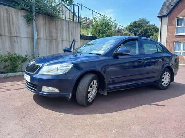 Skoda Octavia Saloon, Diesel, 2012, Blue