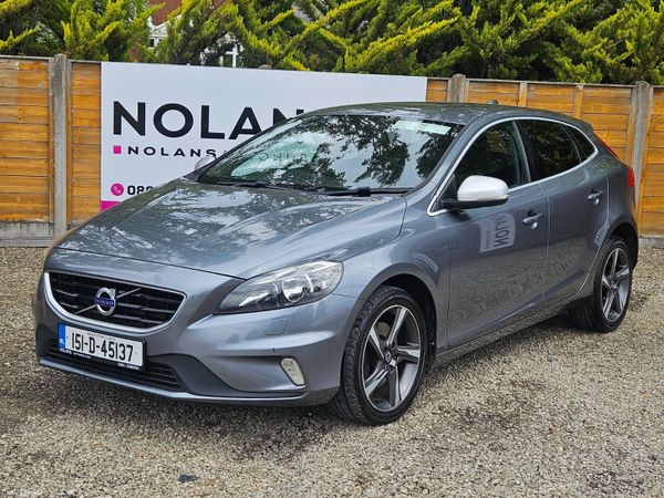 Volvo V40 Hatchback, Diesel, 2015, Grey