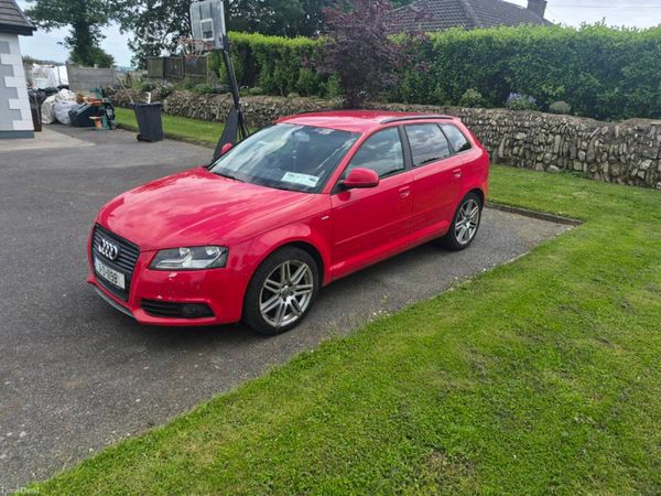 Audi A3 Hatchback, Petrol, 2011, Red