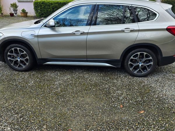 BMW X1 Estate/Jeep, Petrol Plug-in Hybrid, 2022, Grey