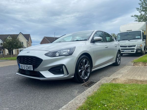 Ford Focus Hatchback, Petrol, 2019, Grey
