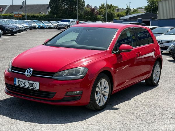 Volkswagen Golf Hatchback, Petrol, 2013, Red