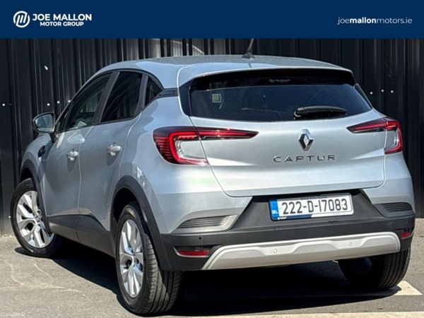 Renault Captur Hatchback, Petrol, 2022, Grey