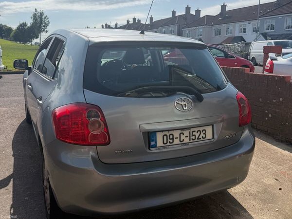 Toyota Auris Hatchback, Petrol, 2009, Grey