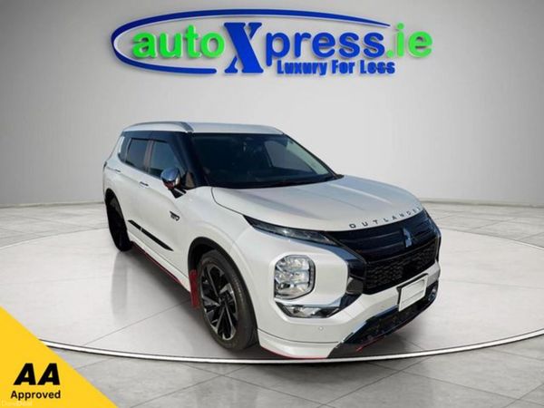 Mitsubishi Outlander SUV, Petrol Plug-in Hybrid, 2022, White