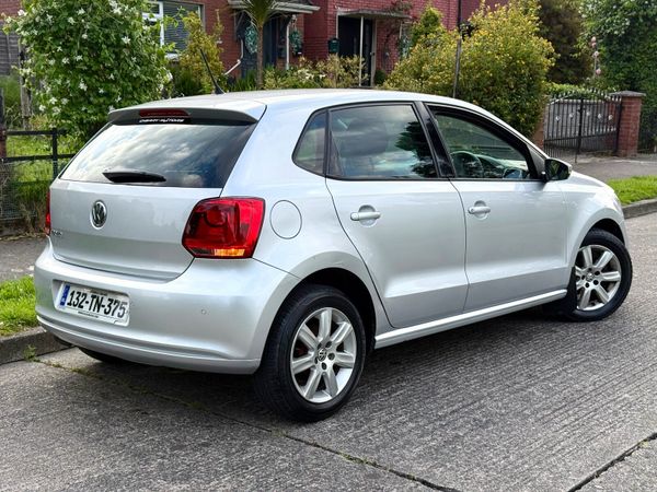 Volkswagen Polo Hatchback, Diesel, 2013, Silver