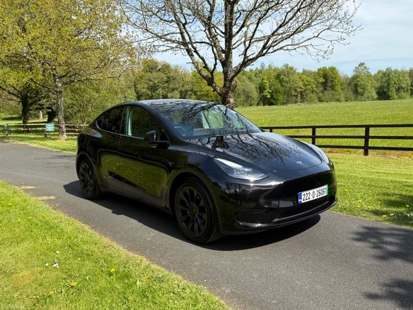 Tesla Model Y Hatchback, Electric, 2022, Black