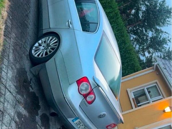 Volkswagen Passat Saloon, Diesel, 2008, Silver