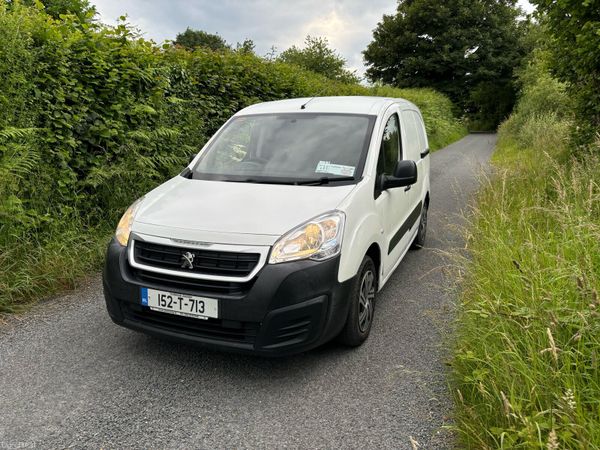 Peugeot Partner MPV, Diesel, 2015, White