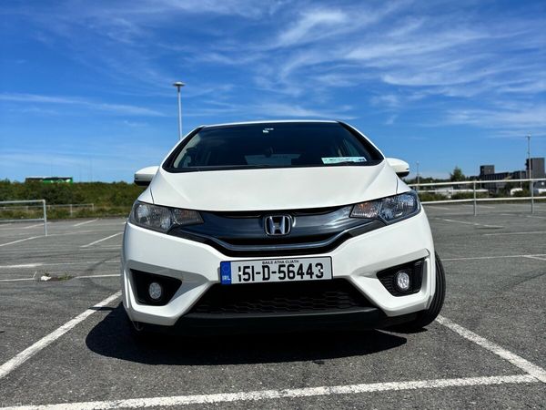 Honda Fit Hatchback, Petrol Hybrid, 2015, White