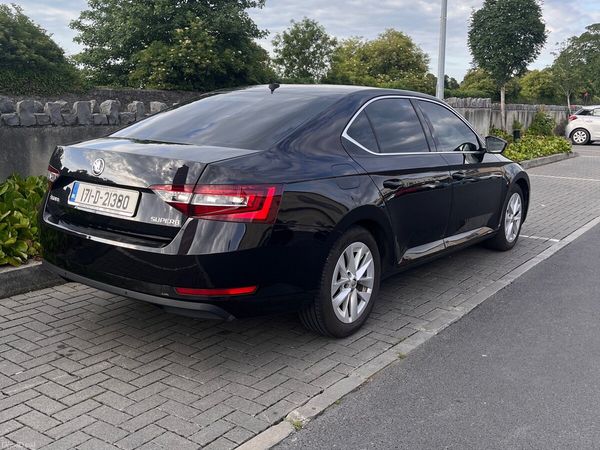 Skoda Superb Saloon, Diesel, 2017, Black
