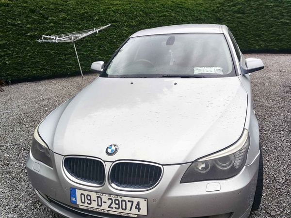BMW 5-Series Saloon, Diesel, 2009, Silver