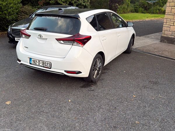Toyota Auris Van, Diesel, 2019, White