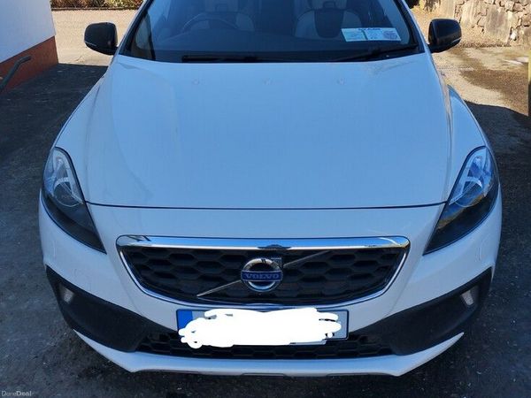 Volvo V40 Hatchback, Diesel, 2014, White