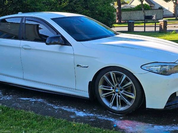 BMW 5-Series Saloon, Diesel, 2011, White