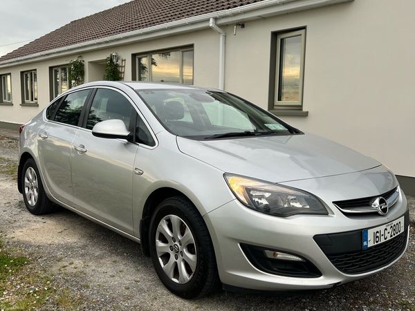 Opel Astra Saloon, Diesel, 2016, Silver