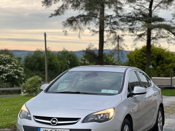Opel Astra Saloon, Diesel, 2016, Silver