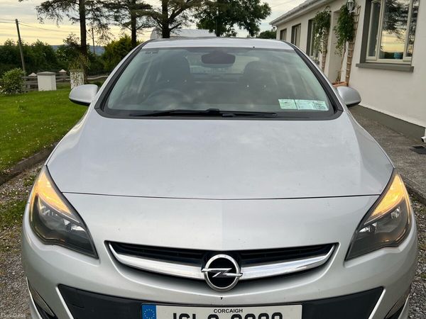 Opel Astra Saloon, Diesel, 2016, Silver