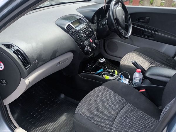 Kia Ceed Hatchback, Diesel, 2008, Blue