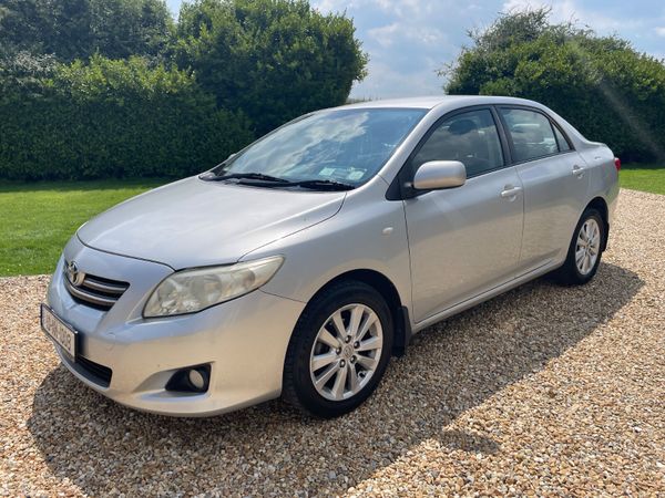 Toyota Corolla Saloon, Petrol, 2010, Silver