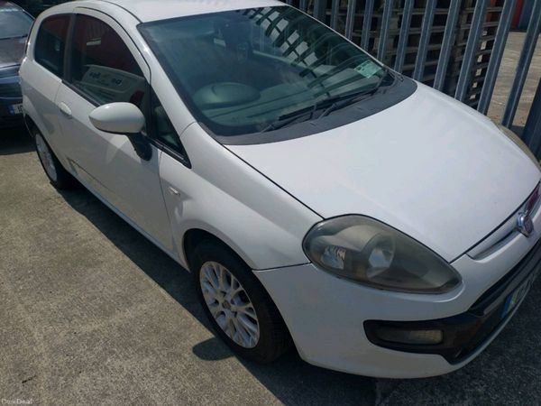Fiat Punto Hatchback, Petrol, 2011, White
