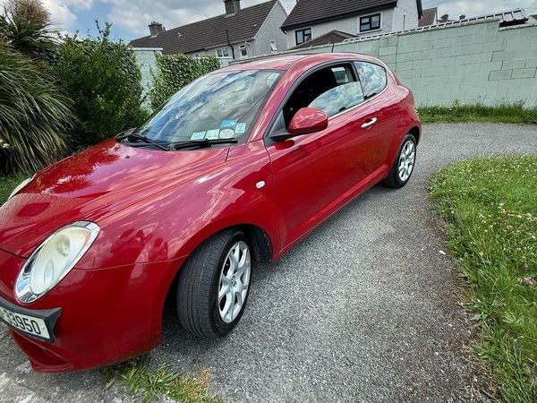 Alfa Romeo Mito Hatchback, Petrol, 2011, Red