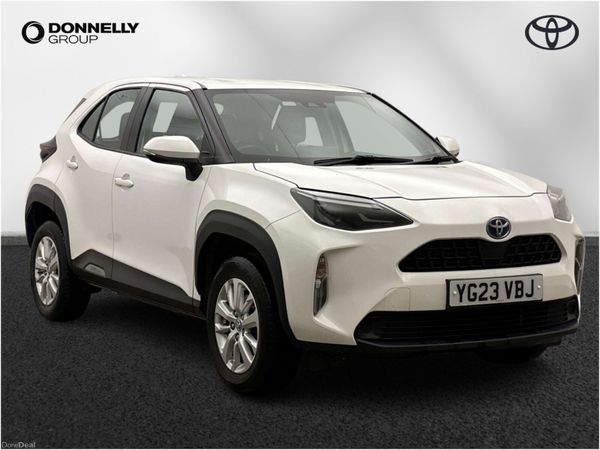 Toyota Yaris Cross Estate, Petrol Hybrid, 2023, White