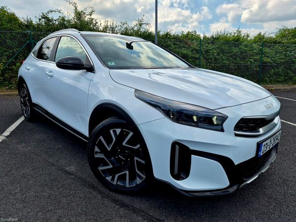 Kia XCeed Hatchback, Petrol Plug-in Hybrid, 2023, White