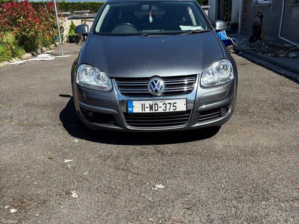 Volkswagen Jetta Saloon, Diesel, 2011, Grey
