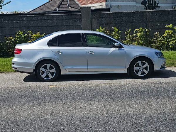 Volkswagen Jetta Saloon, Diesel, 2015, Silver