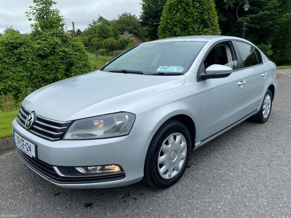 Volkswagen Passat Saloon, Diesel, 2013, Silver