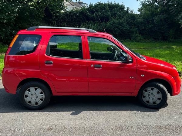 Suzuki Ignis Hatchback, Petrol, 2008, Red