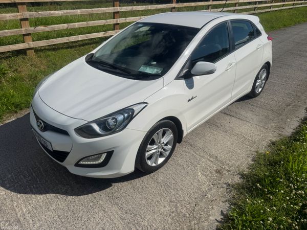 Hyundai i30 Hatchback, Diesel, 2014, White