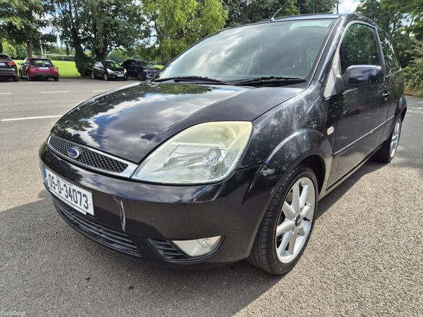 Ford Fiesta Hatchback, Petrol, 2005, Black