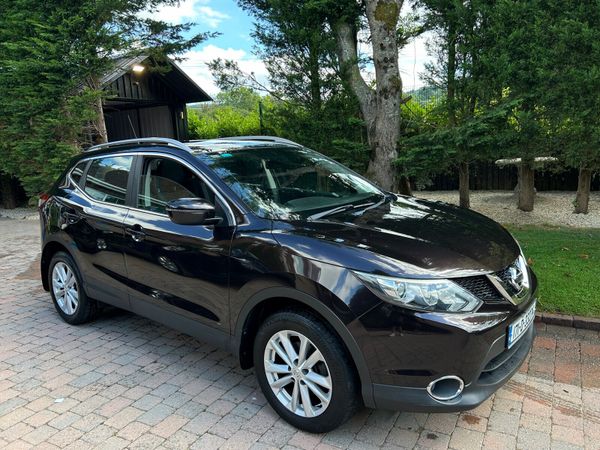 Nissan Qashqai SUV, Petrol, 2017, Purple