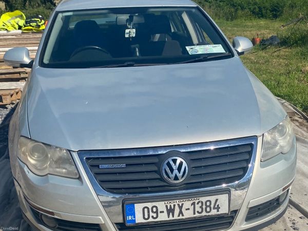 Volkswagen Passat Saloon, Diesel, 2009, Silver