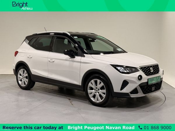 SEAT Arona Hatchback, Petrol, 2022, White