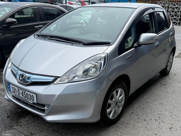 Honda Fit Hatchback, Petrol Hybrid, 2013, Silver