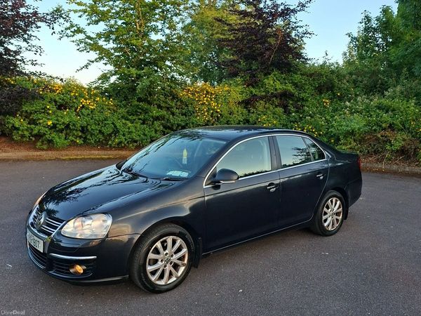 Volkswagen Jetta Saloon, Petrol, 2011, Black