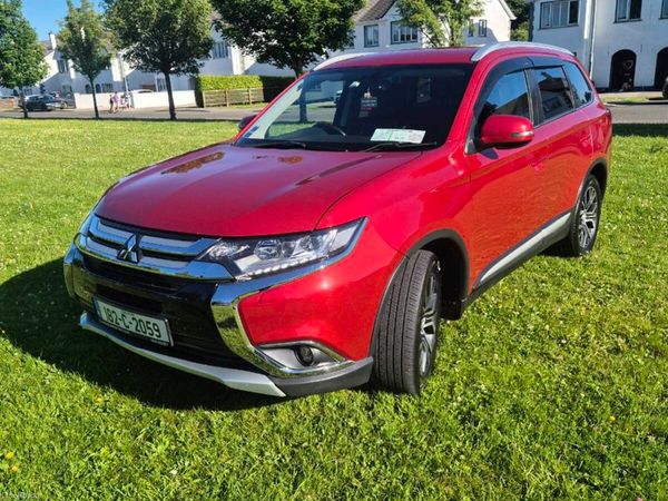 Mitsubishi Outlander SUV, Diesel, 2018, Red