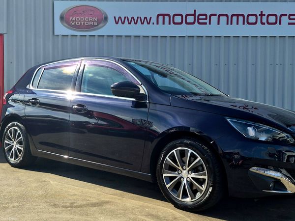 Peugeot 308 Hatchback, Petrol, 2017, Blue
