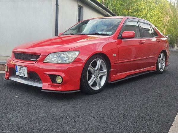 Toyota Altezza Saloon, Petrol, 2002, Red