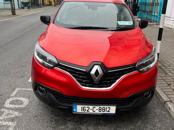 Renault Kadjar SUV, Diesel, 2016, Red